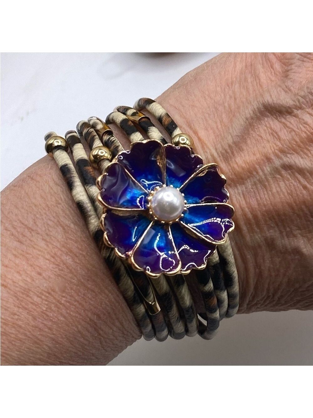 Animal Print Snap Jewelry Bracelet w/ large Blue Floral Snap with pearl! VIDEO!